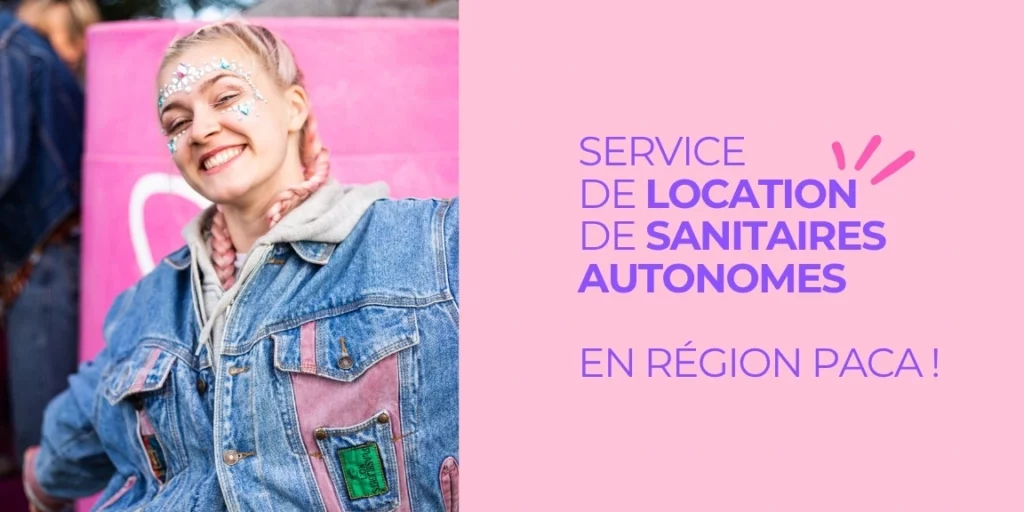 Image en deux parties. A gauche une femme lors d'un festival devant un urinoir féminin, à droite Happy Festy est un service de location de sanitaires autonomes